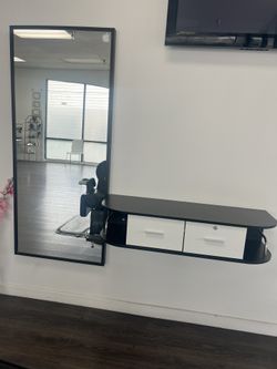 Salon Stations