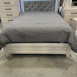 Six Piece Full Bedroom Set