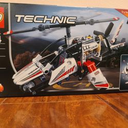 BRAND NEW! LEGO Technic Ultralight Helicopter 42057