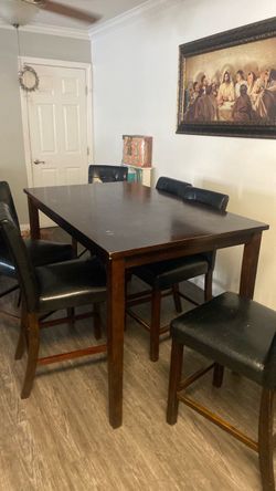 Dinning table set of six chairs