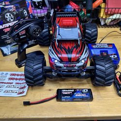 Traxxas Stampede 4X4 (RTR) with Accessories
