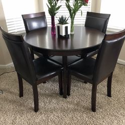 Dinning Table Seats 4