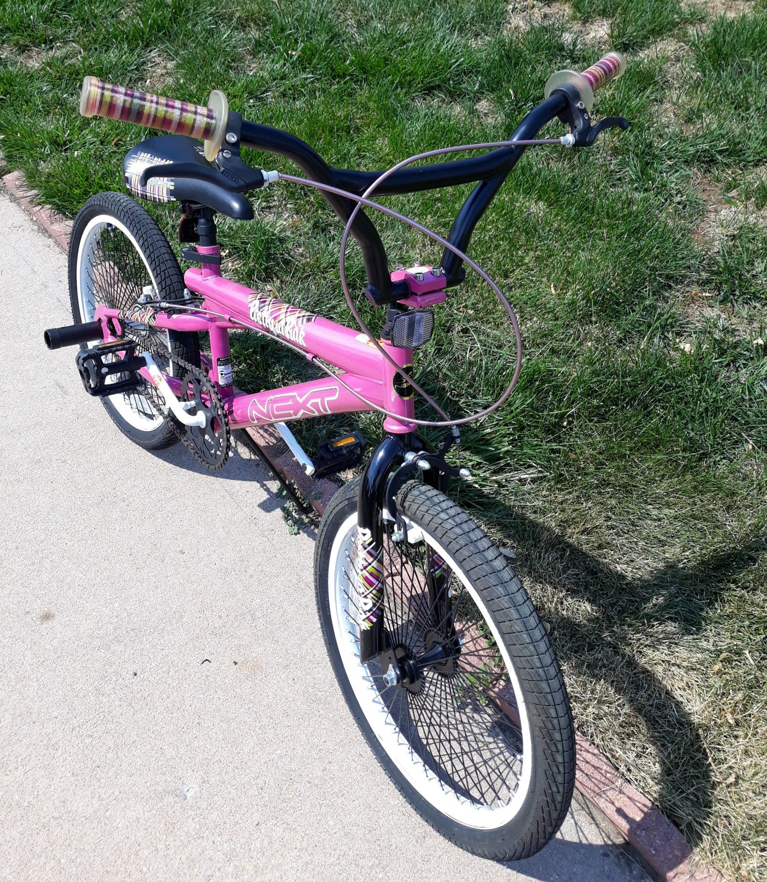 20" NEXT Pretty in Pink bmx girl's bike