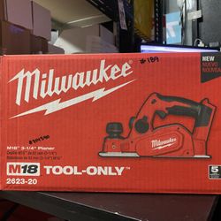 Milwaukee M18 18V Lithium-Ion Cordless 3-1/4 in. Planer (Tool-Only