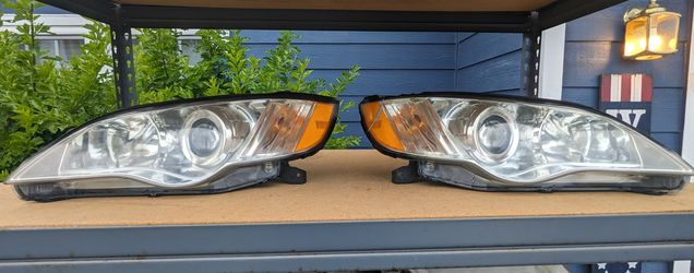 OEM Subaru Outback Headlights (Fits 2009)