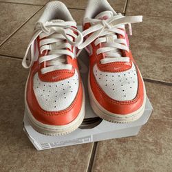 Little Girl’s Force 1 LV8 Valentine Edition Size 12C