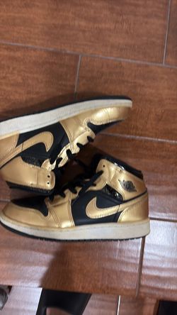 Jordan gold and black