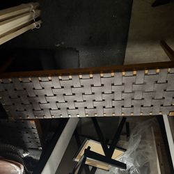 2 world market learher benchs