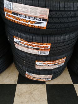 Tengo un set de llantas nuevas 215 70 16  de la marca arroyo