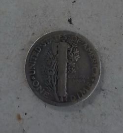1919 Mercury Dime With Letter A On Neck