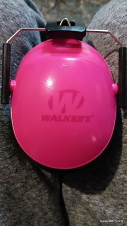 Walkers Pink Earmuffs7 Noise Reduction