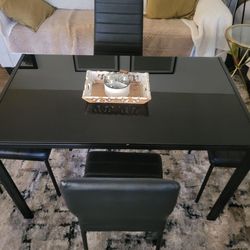 COMEDOR IKEA  4 SILLAS  DE VIDRIO