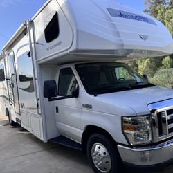 2011 Ford F-450 Fleetwood Jamboree 