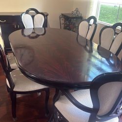 Dining Table (extendable)