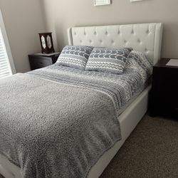 Bed And Night Stands