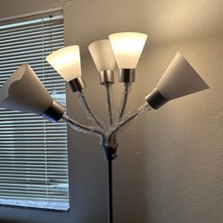 Target 5-Bulb Floor Lamp – Adjustable Arms – Pickup in Los Angeles (90007)
