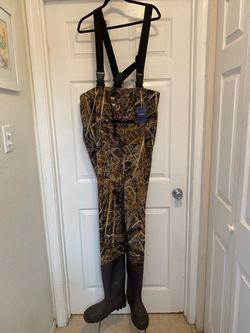 Hisea fishing waders brand new.
