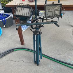 Tripod Light