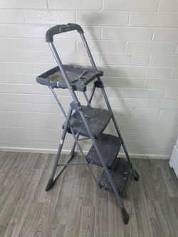 Cosco Foldable Step Ladder