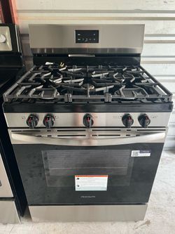 Frigidaire Stove Gas Range Stainless Steel Open Box!