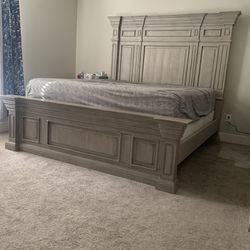 King Size Wood Bedroom Set