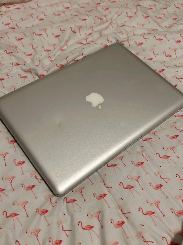 Apple Macbook Pro 13inches
