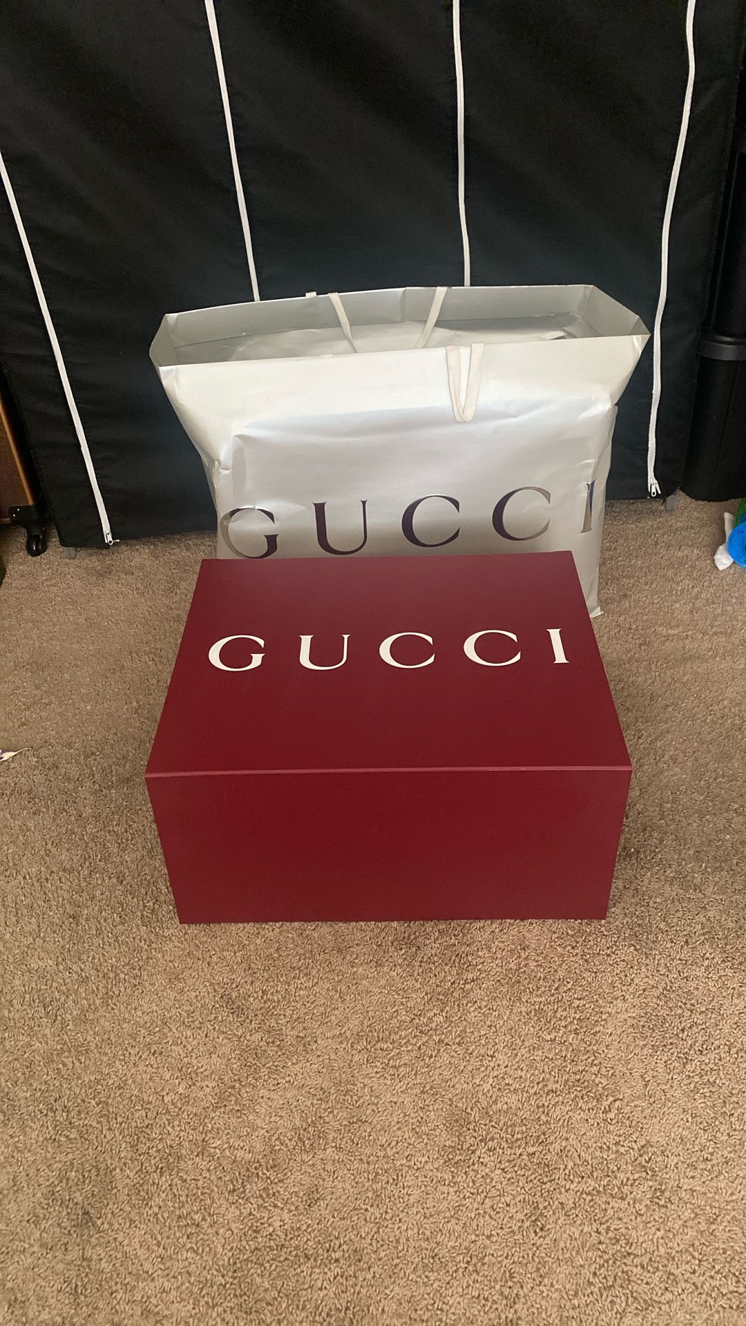 GUCCI Box & Bag *ONLY*