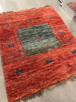 Wool rug 4.7x3.7