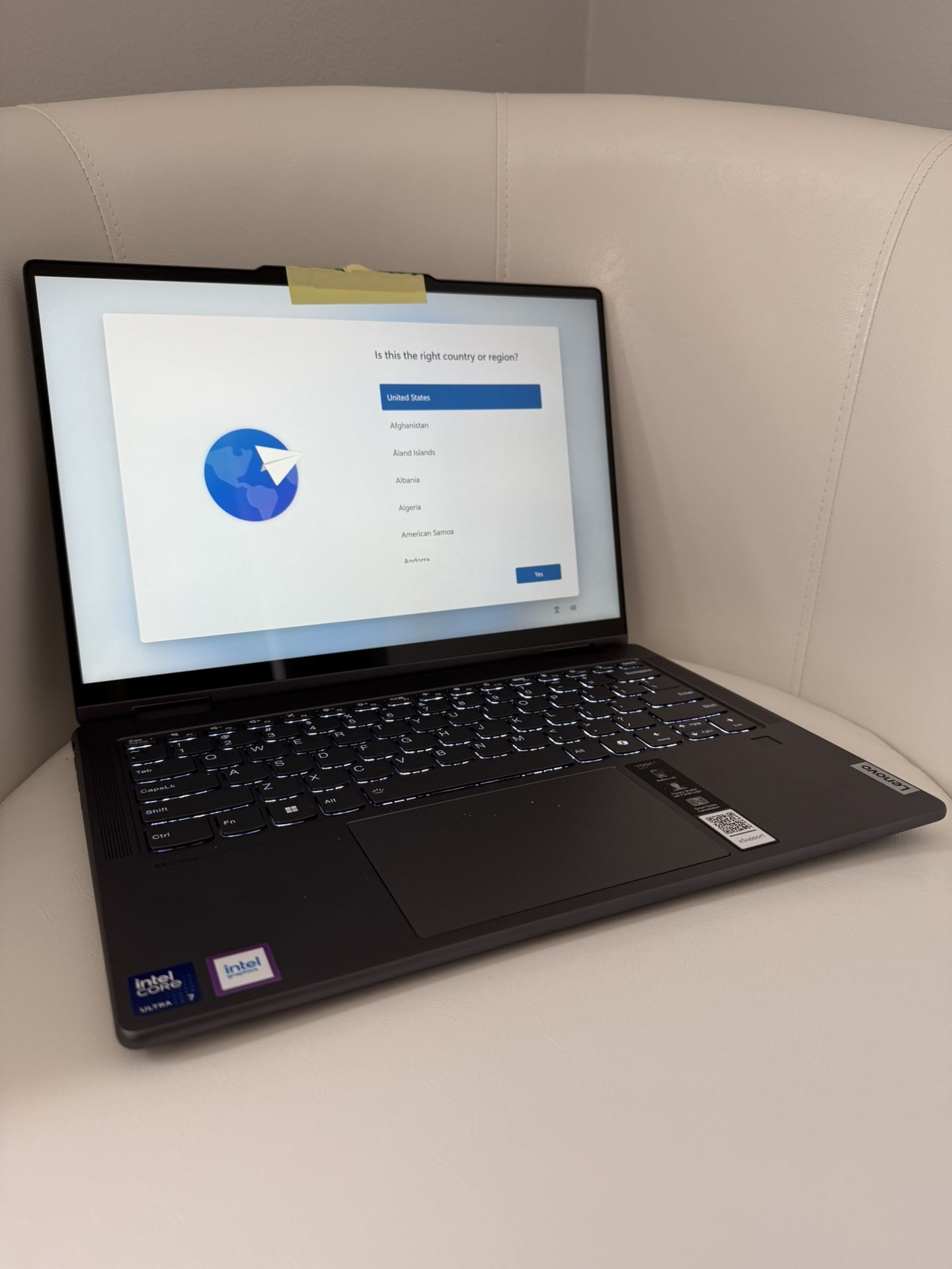 Lenovo - Yoga 7i 2-in-1 16" 2K Touchscreen Laptop (Near brand new)