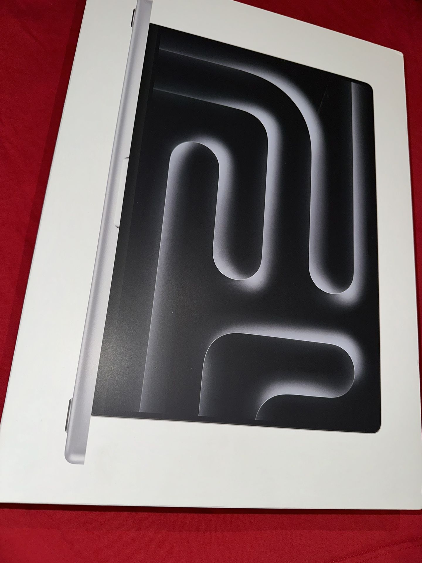 16 Inch Apple MacBook Pro m3 pro 36gb Ram 512gb Ssd silver New Sealed Box