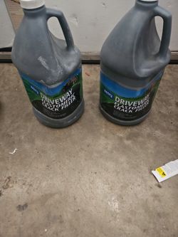 Driveway Elastromeric Crack Filler 