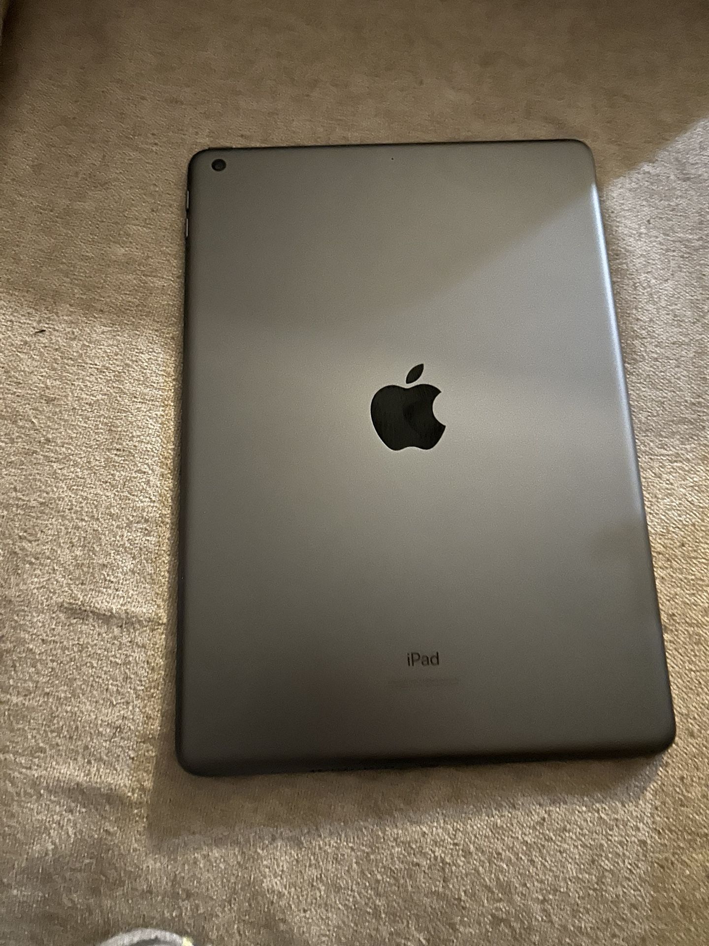 Apple iPad 9th Gen 10.2” 64GB Space Gray – Great Condition