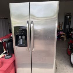 Silver Frigidaire . Side By Side 
