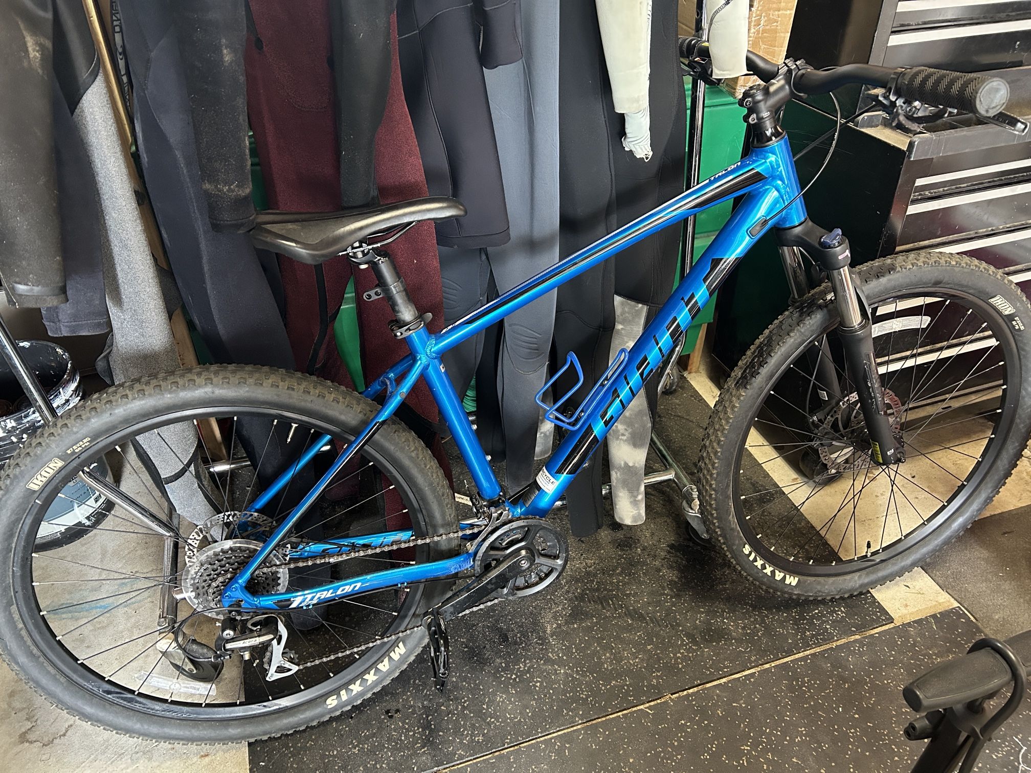 Giant Talon Mountain Bike Medium 27.5