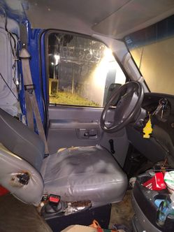 2003 Ford E-250