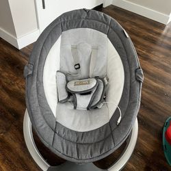Jool Nova Baby Swing 