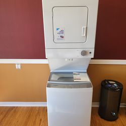 Whirlpool Stackable Washer & Dryer