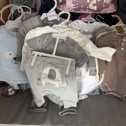 Ropa de bebé de cero a tres meses