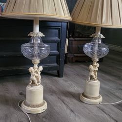Cherubs Lamp Set