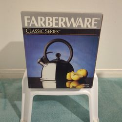 Farberware Kettle 2.5qt