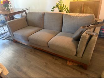 Couch 250