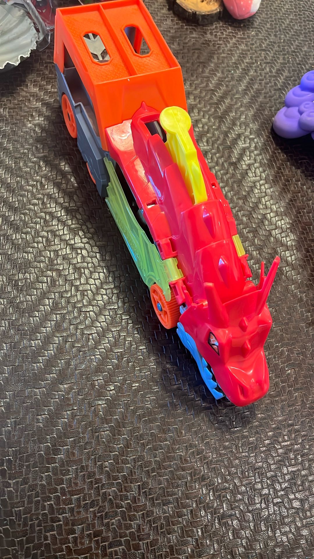 Hot Wheels City Toy Car Track Set, Dragon Launch Transporter