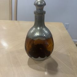 🥃 Vintage Royal Holland Pinch Decanter – Amber Glass w/ Hammered Pewter