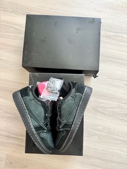 Size 5 youth jordan 1 low