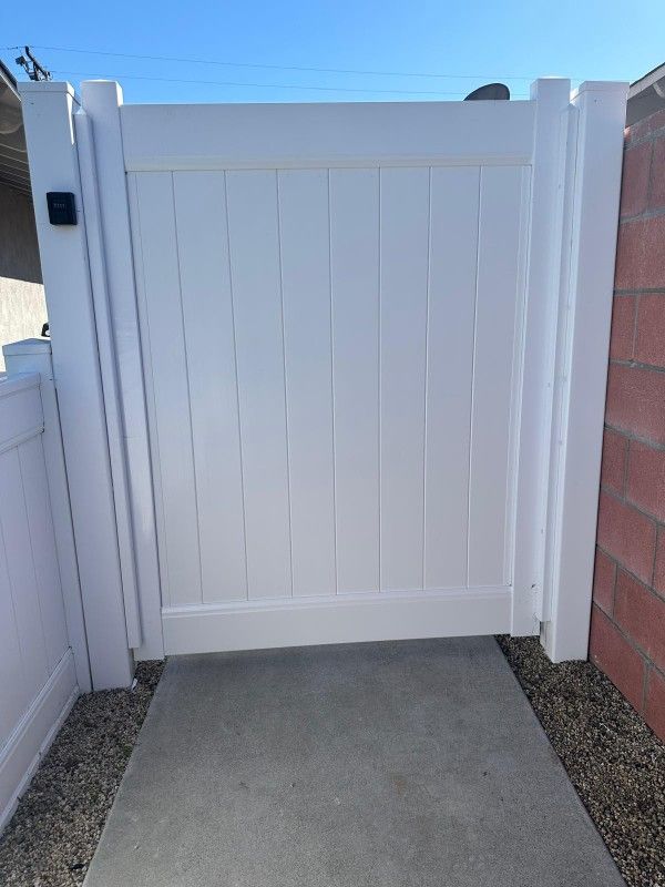 Gates Vinyl Fence