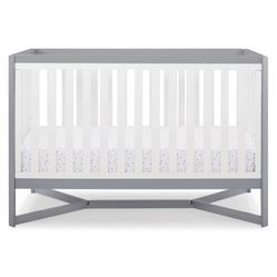 Crib With Crib Mattress And Accessories 