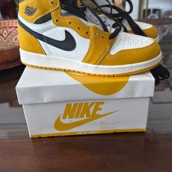 NEW Air Jordan/80 Dlls 