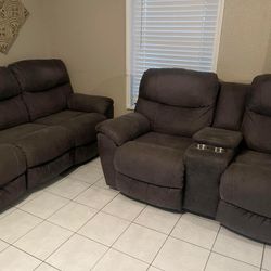 Recliner Sofas 
