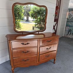 Vintage Solid Wood Curved 6 Draw French Provincial Dresser With Mirror 
