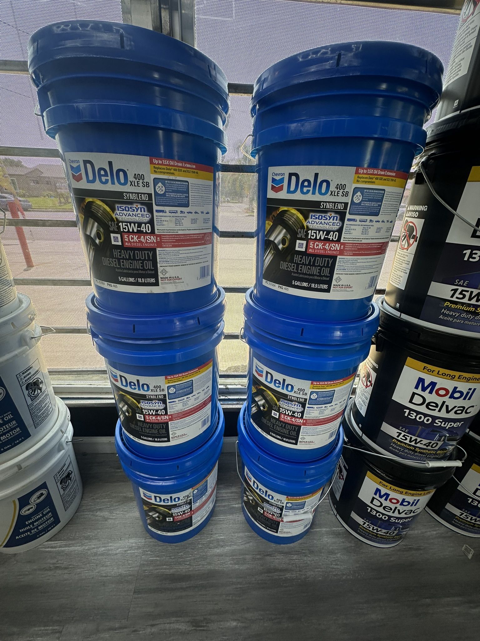 Delo 400 15W40 Diesel Oil 5 Gallón